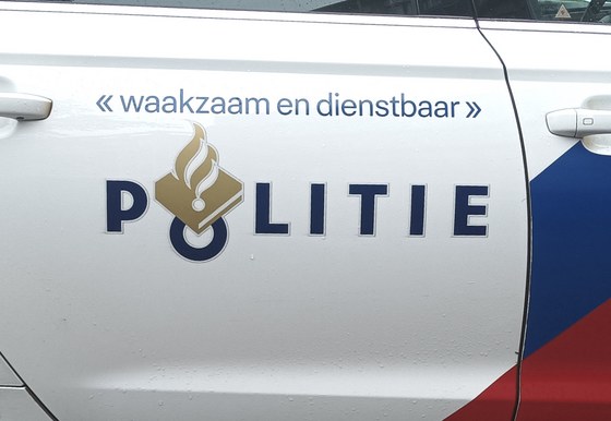 Foto van detail van een politieauto.