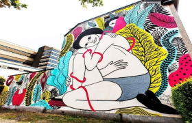 Muurschildering van Indonesische kunstenaar Marishka Soekarna aan de Apeldoornseweg